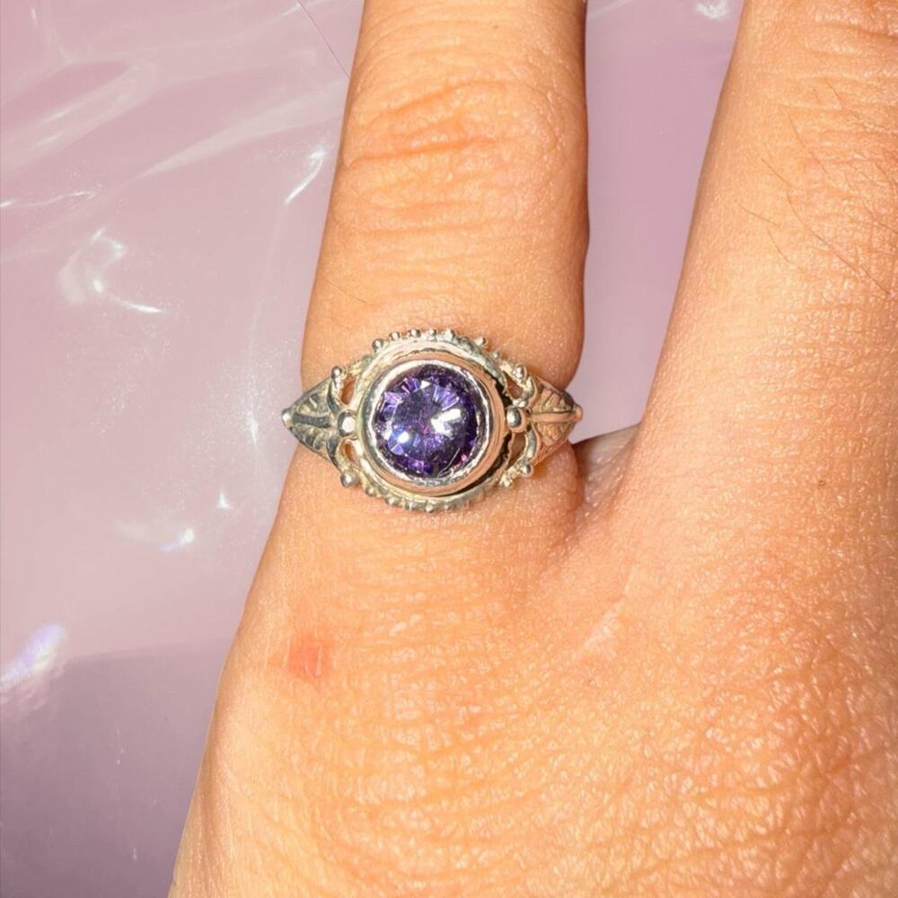 Vintage Y2K fairy core 925 Sterling Silver amethyst pinky ring goth romantic
